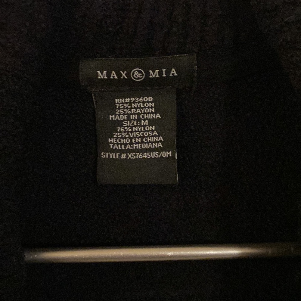 Sweater - Picture 4 of 4